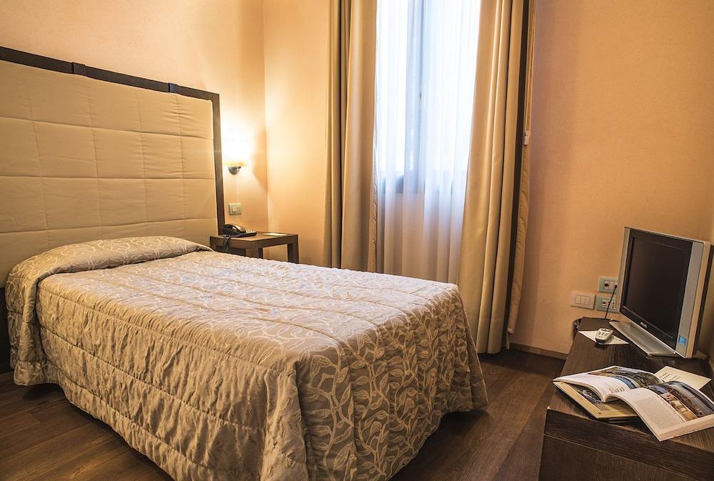 Отель Palazzo Selvadego Венеция Экстерьер фото