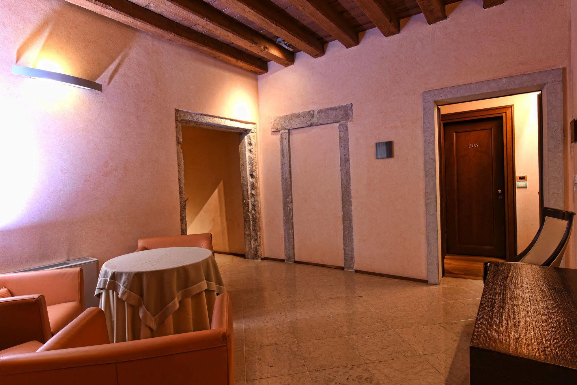 Отель Palazzo Selvadego Венеция Экстерьер фото